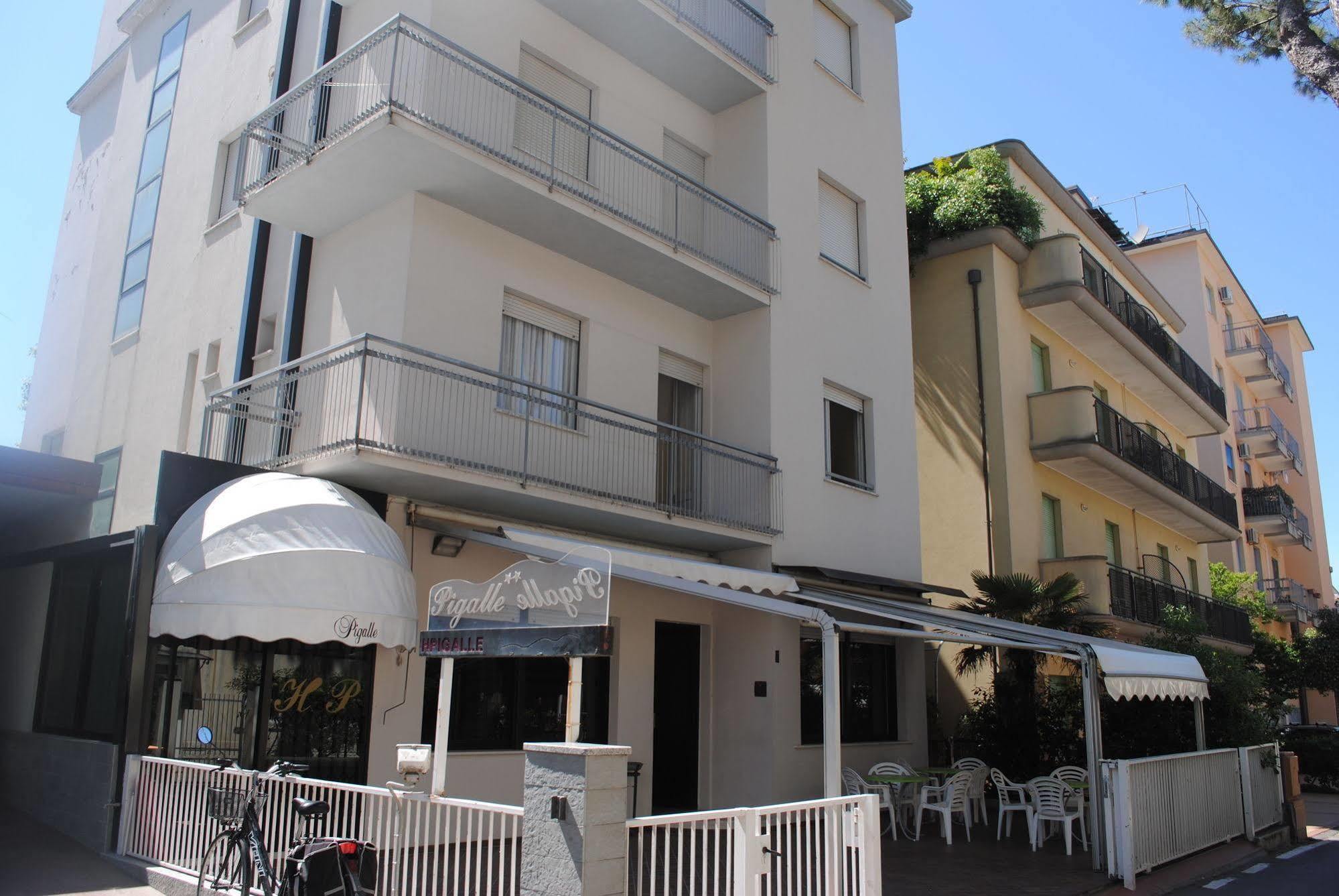 Hotel Pigalle Rimini Exterior photo